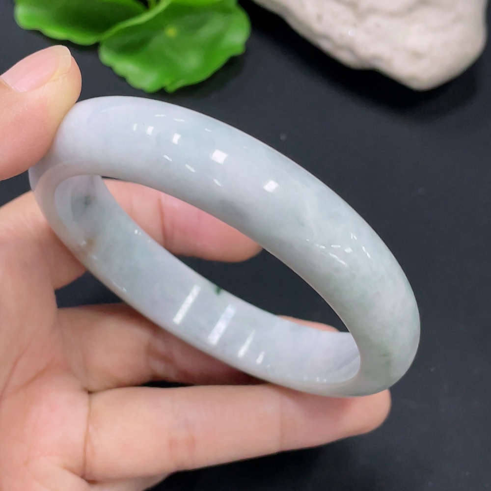 F32696789 Emerald round bracelet