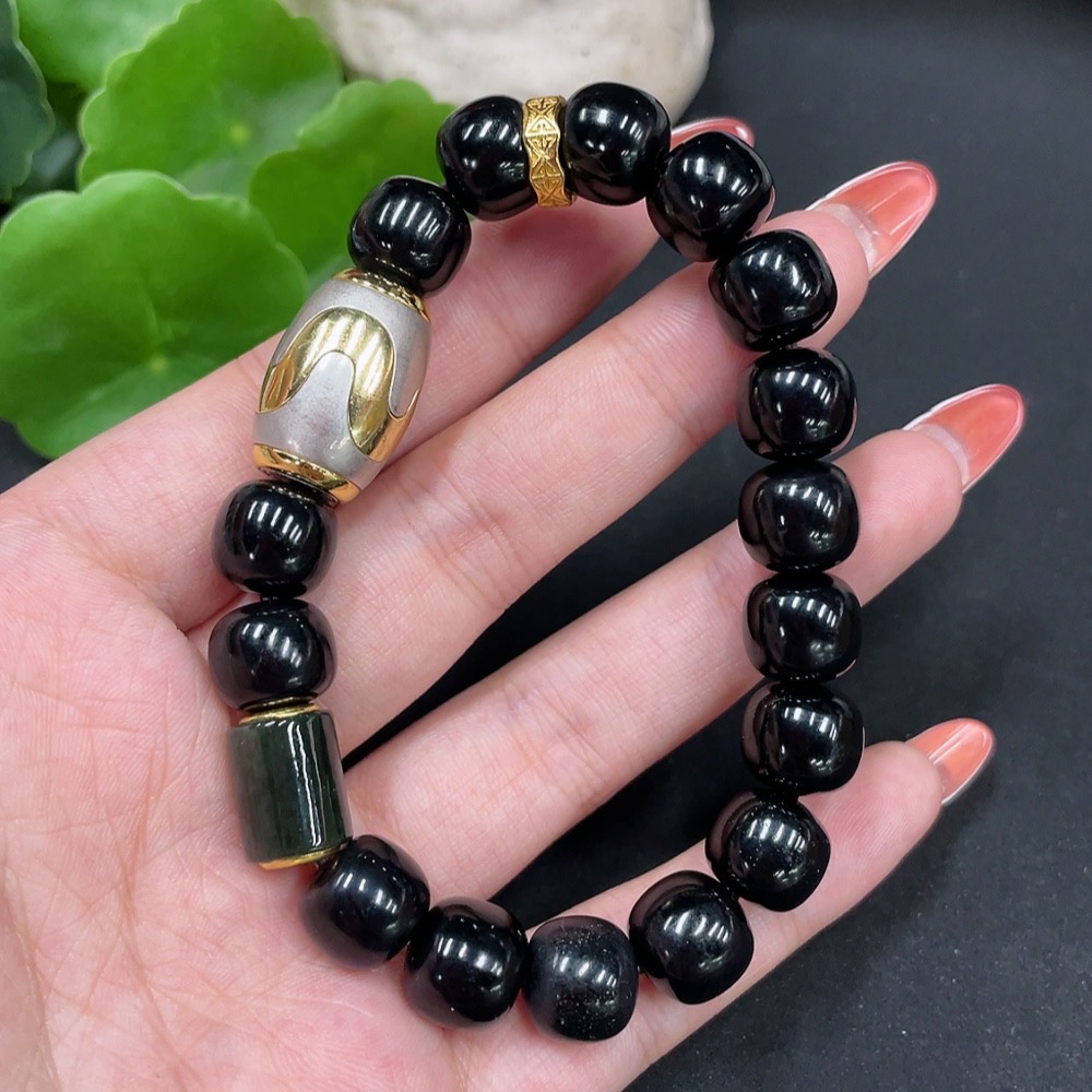 H34026919 Hetian Jade Bracelet, Approx. 10.7mm, Total Weight Approx. 42.2g, Color Origin Undetermined, Non-Gold