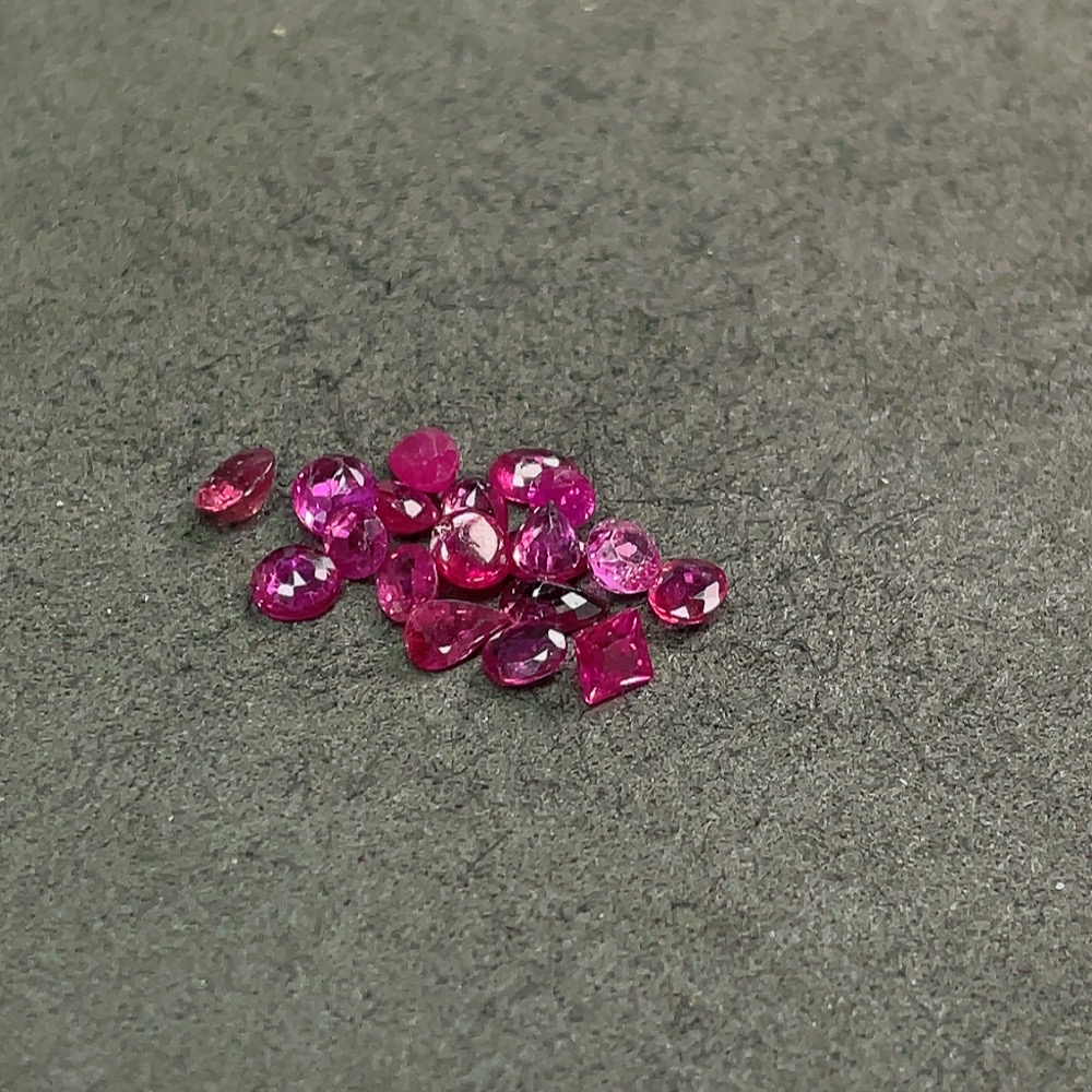 C33922652 Ruby Rough Stone Total Weight Approx.4.45Ct Sell as a Lot