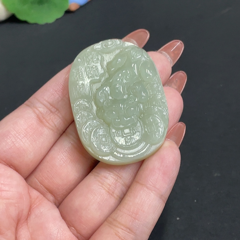 H35101314 Hetian Jade Pendant, Auspicious Beast, Total Weight Approx. 29.1g