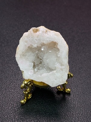 C34006386 Crystal Ornament, Non-Crystal Base, Total Weight Approx. 87.62g