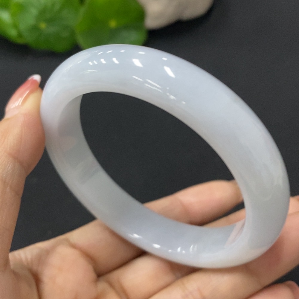 F27145644 Jadeite Round Bangle, Total Weight Approx. 53.4g, Inner Diameter 54.3