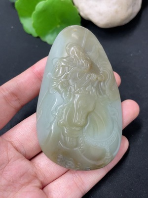 H41891978 和田玉挂件   关公    货品总重约76.5g