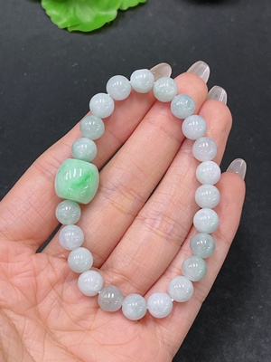 F35139316 Jadeite Bracelet 13.1/7.5mm Approx. Total Weight 21.64g