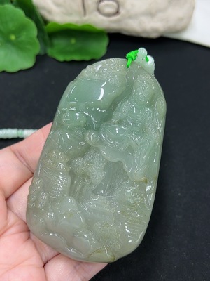 F41852482 翡翠山水观音挂件 货品总重约122.26g