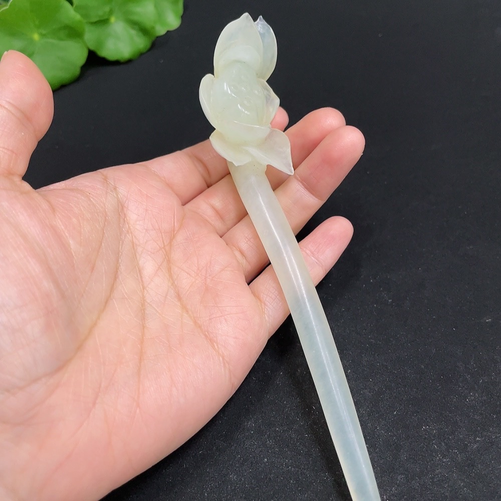 H34051892 Xiuyu (serpentine jade) hairpin