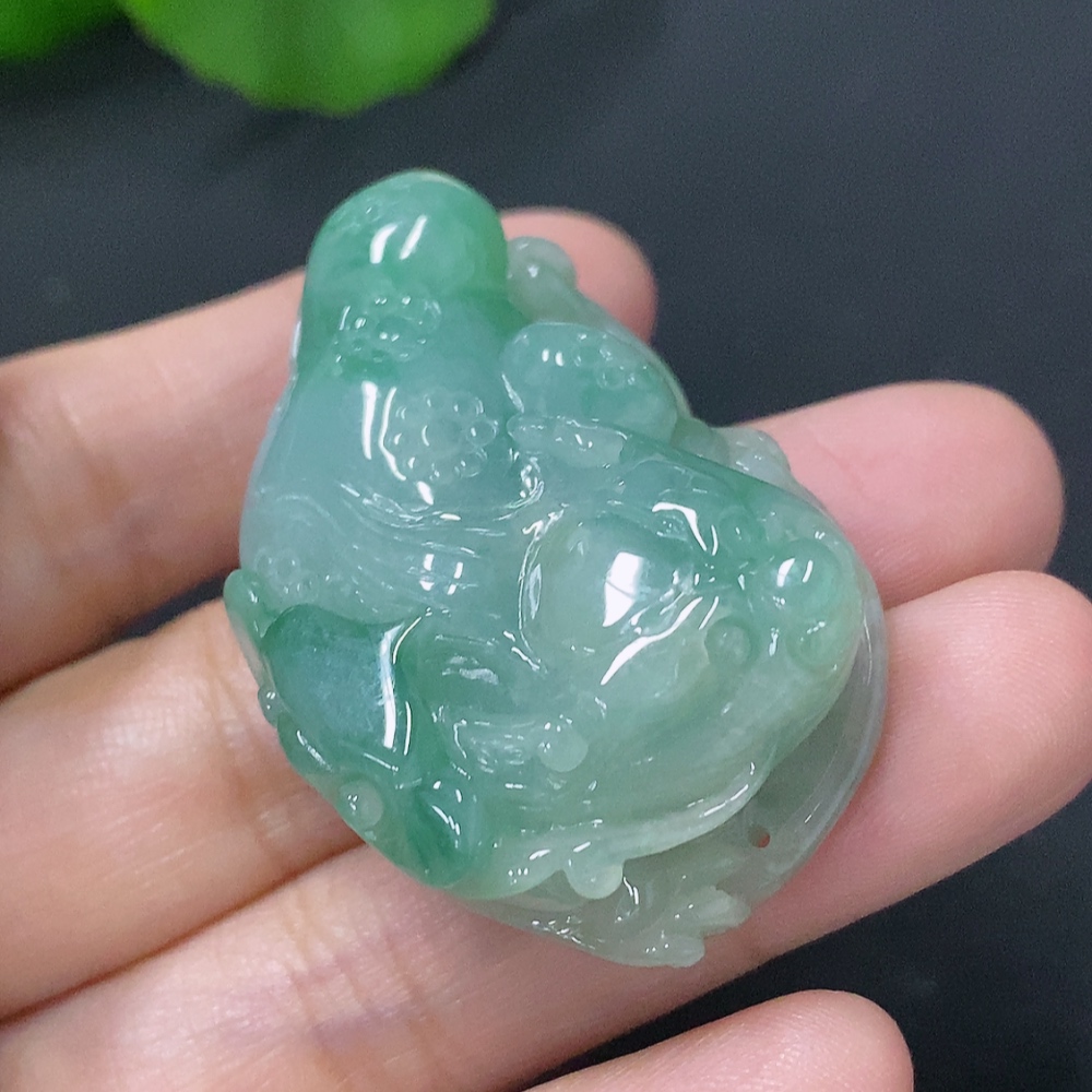 F31587694 JadeitePendant Golden Toad