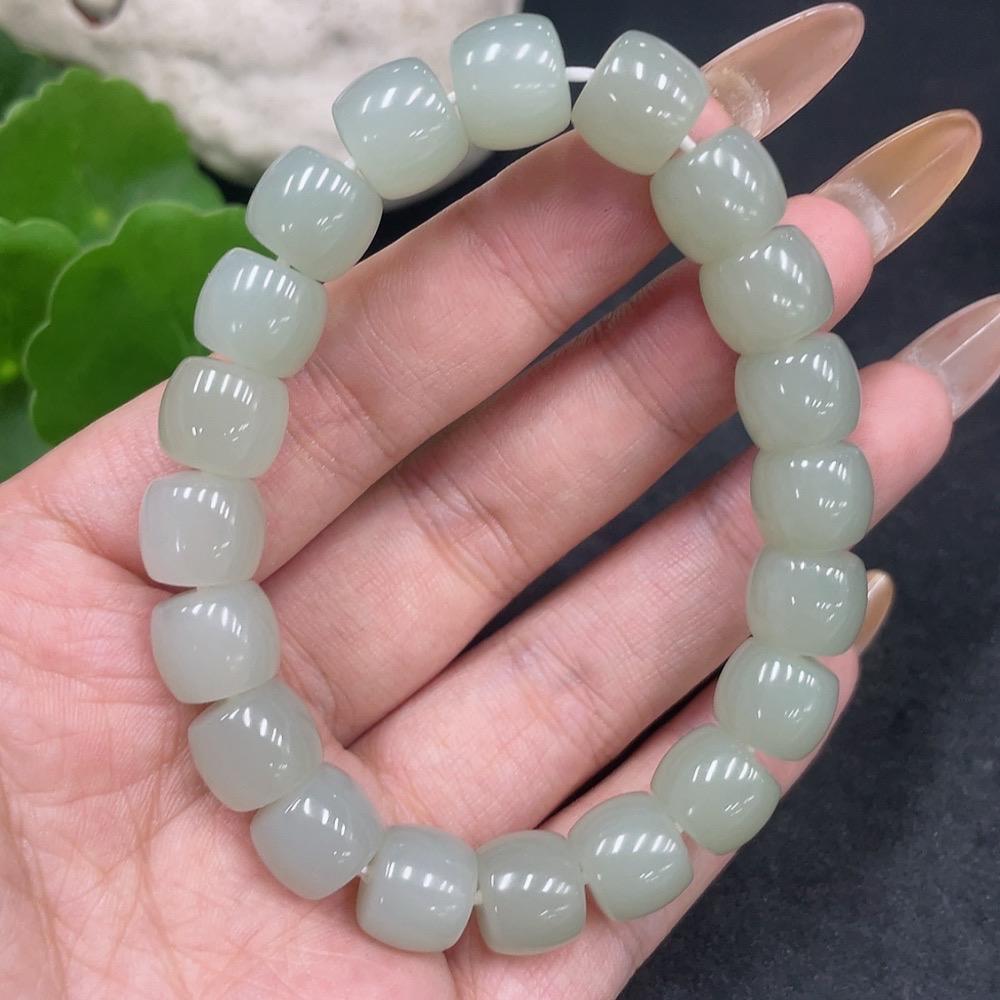 H32752147 Hetian Jade Bracelet, Approx. 10.1mm, Total Weight Approx. 37.4g