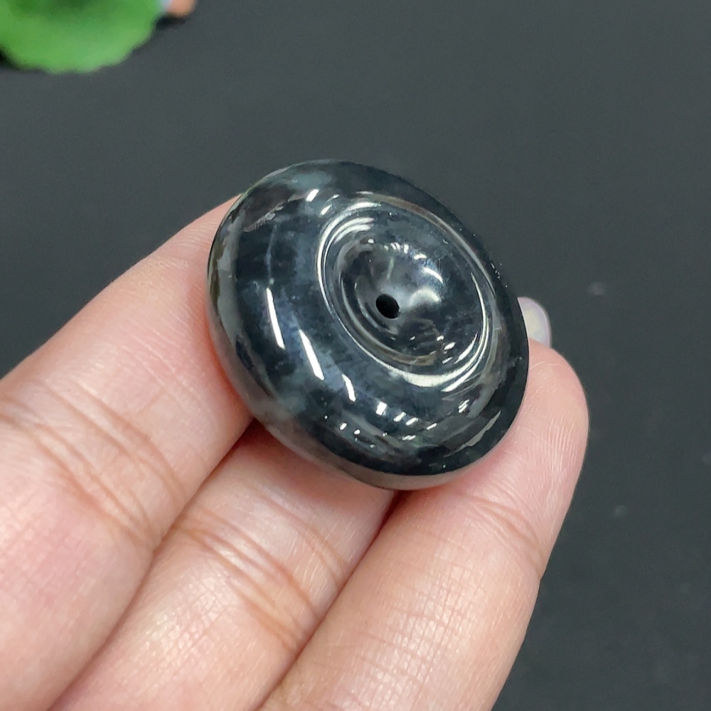 H33930359 Hetian Jade Pendant, Peace Knot, Total Weight Approx. 17.9g