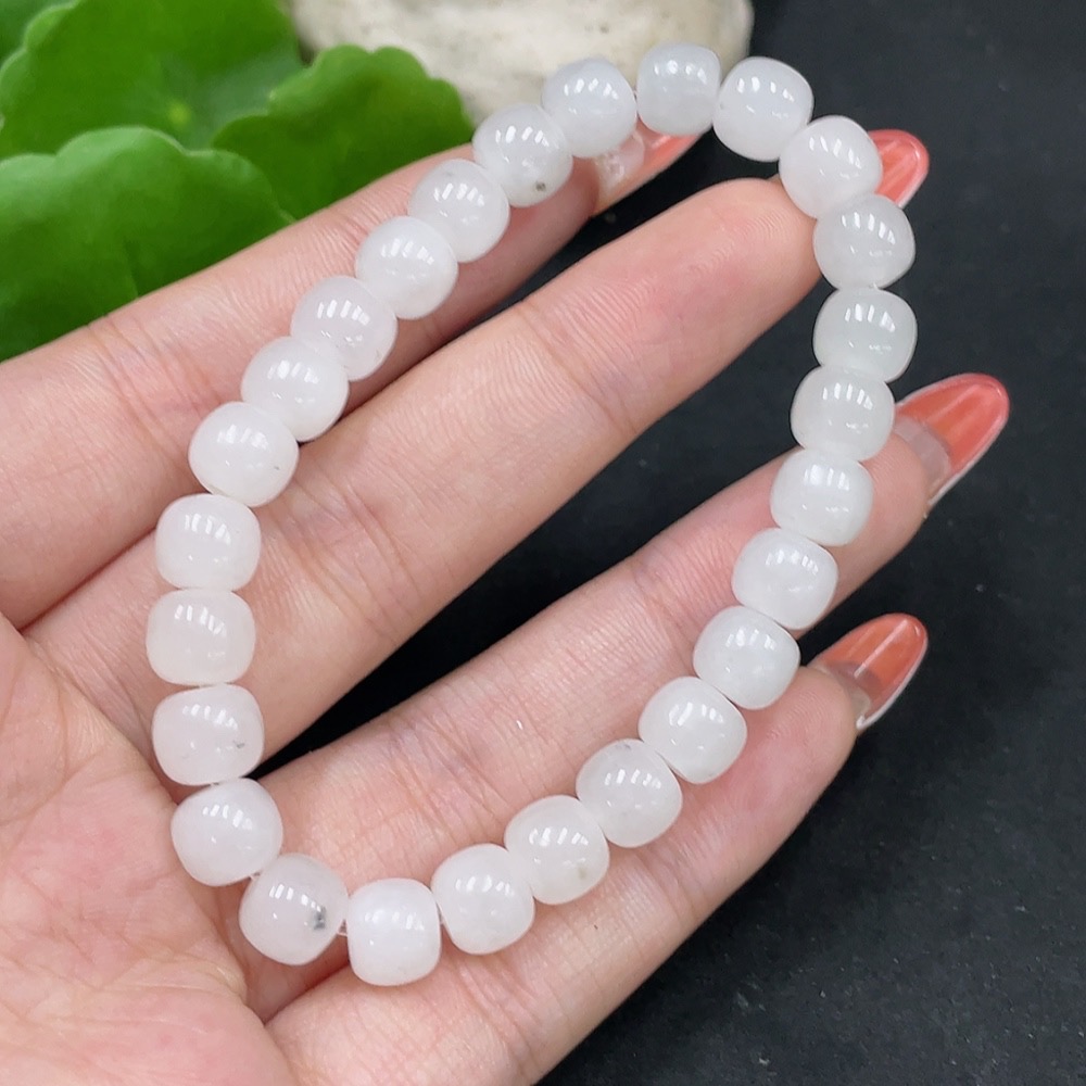 H35112080 Hetian Jade Bracelet, Approx. 7.7mm, Total Weight Approx. 19.8g, Contains Other Mineral Components