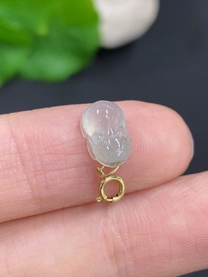 F41933964 翡翠貔貅挂件 18k金扣头 货品总重量约0.6克