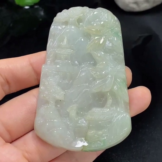 F29380105 Jadeitependant landscape plaque, total weight approx. 57.54g