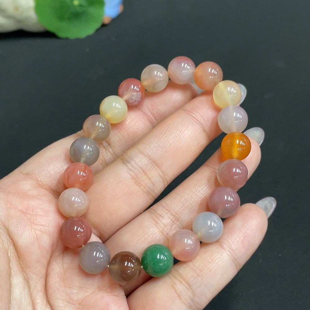 H33932226 Yanyuan Agate Bracelet, approx. 9.4mm, total weight approx. 25.6g, with stone impurities