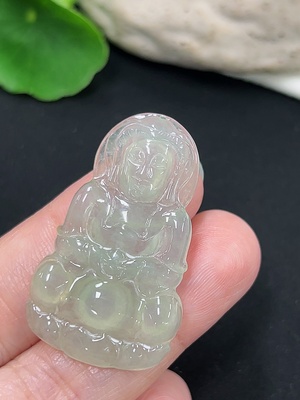 F46585627 翡翠观音挂件 货品总重约5.9克