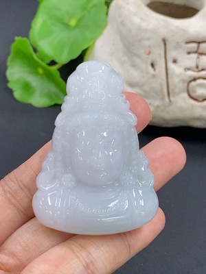 F42999913 翡翠观音像挂件 货品总重约33.49g