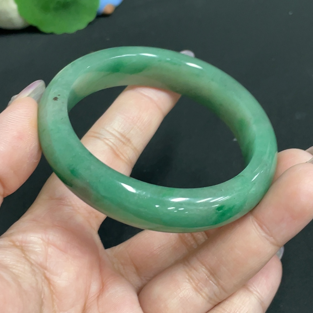 H34955372 African Emerald (Dulong Jade) Regular Bracelet