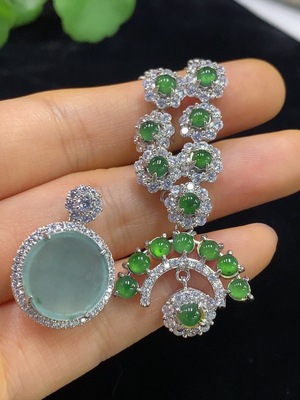 F34974475 Jadeite Inlaid Pendant Non-Gold