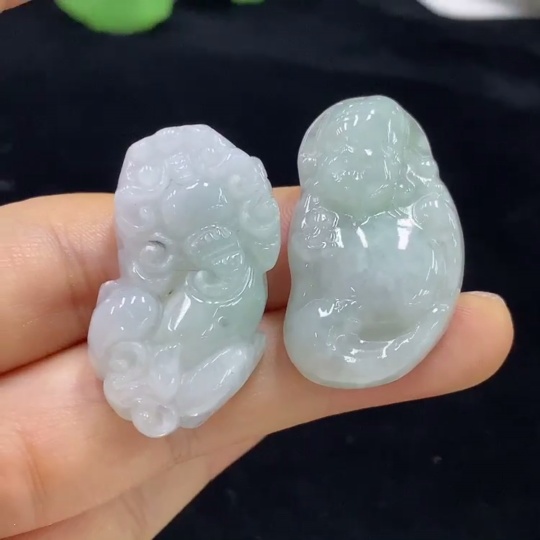 F33860357 Jadeite Pendants Sell as a Lot