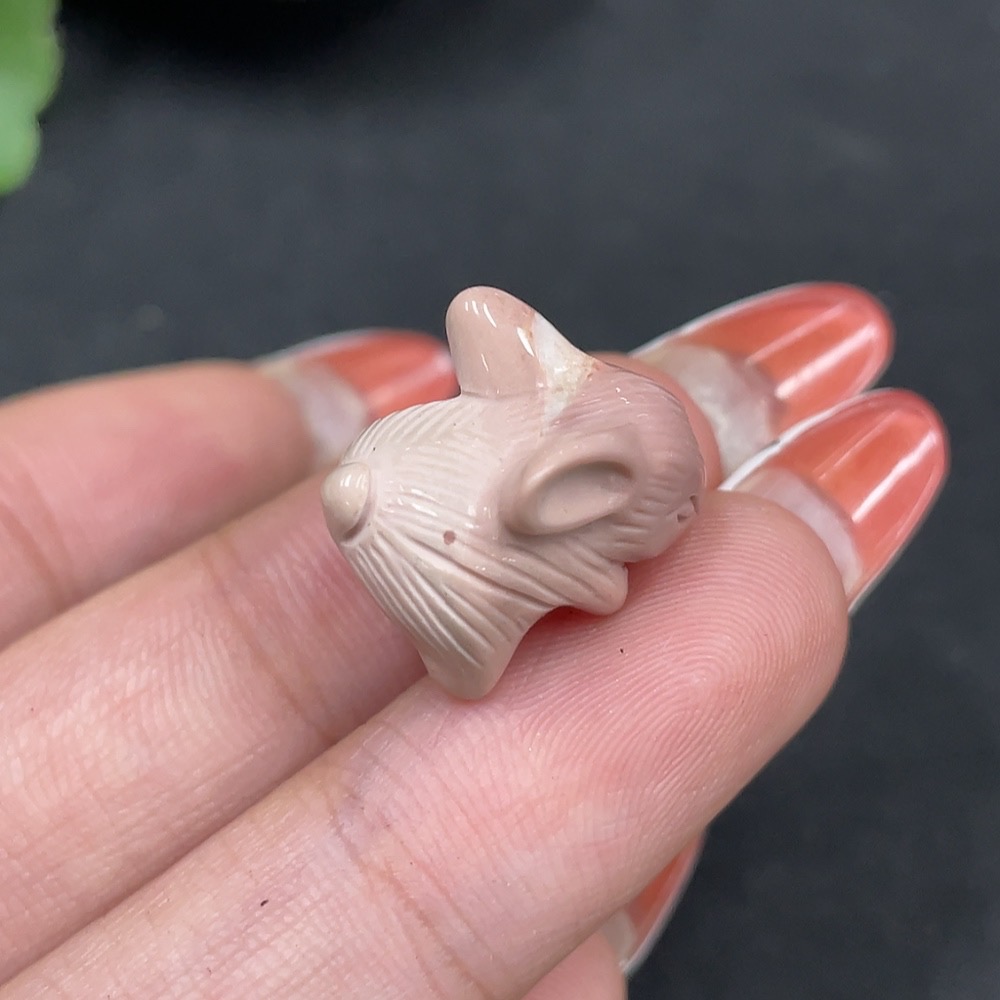 H35084953 Alashan Agate Pendant Rabbit with Other Mineral Components Total Weight Approx. 2.6g