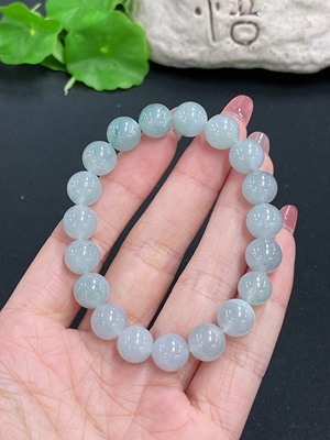 F40768992 翡翠手串 卡9.9mm左右 货品总重约32g