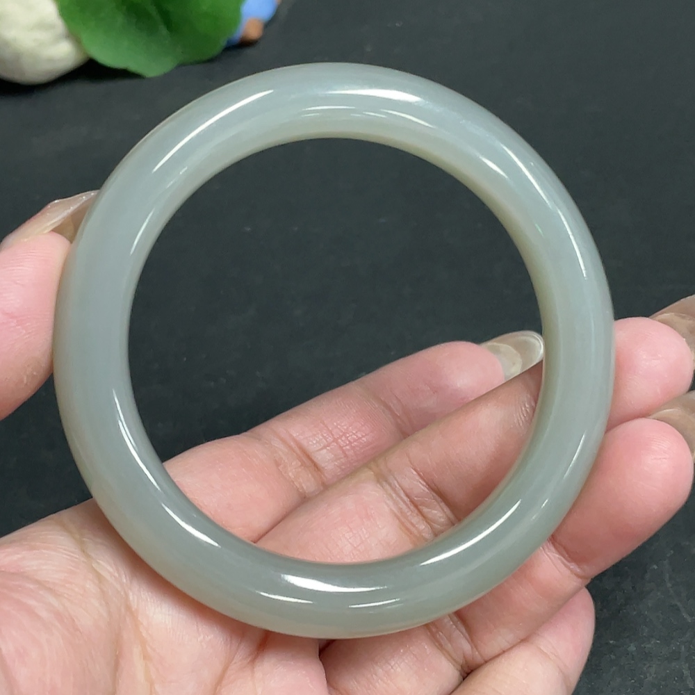 H30550949 Hetian Jade Round Bracelet Size 57.8 Total Weight Approx. 52.9g