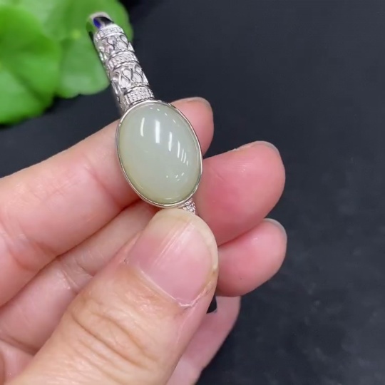 H32814239 Hetian Jade Inlaid Hand Jewelry Non-Gold Total Weight Approx. 12.7g