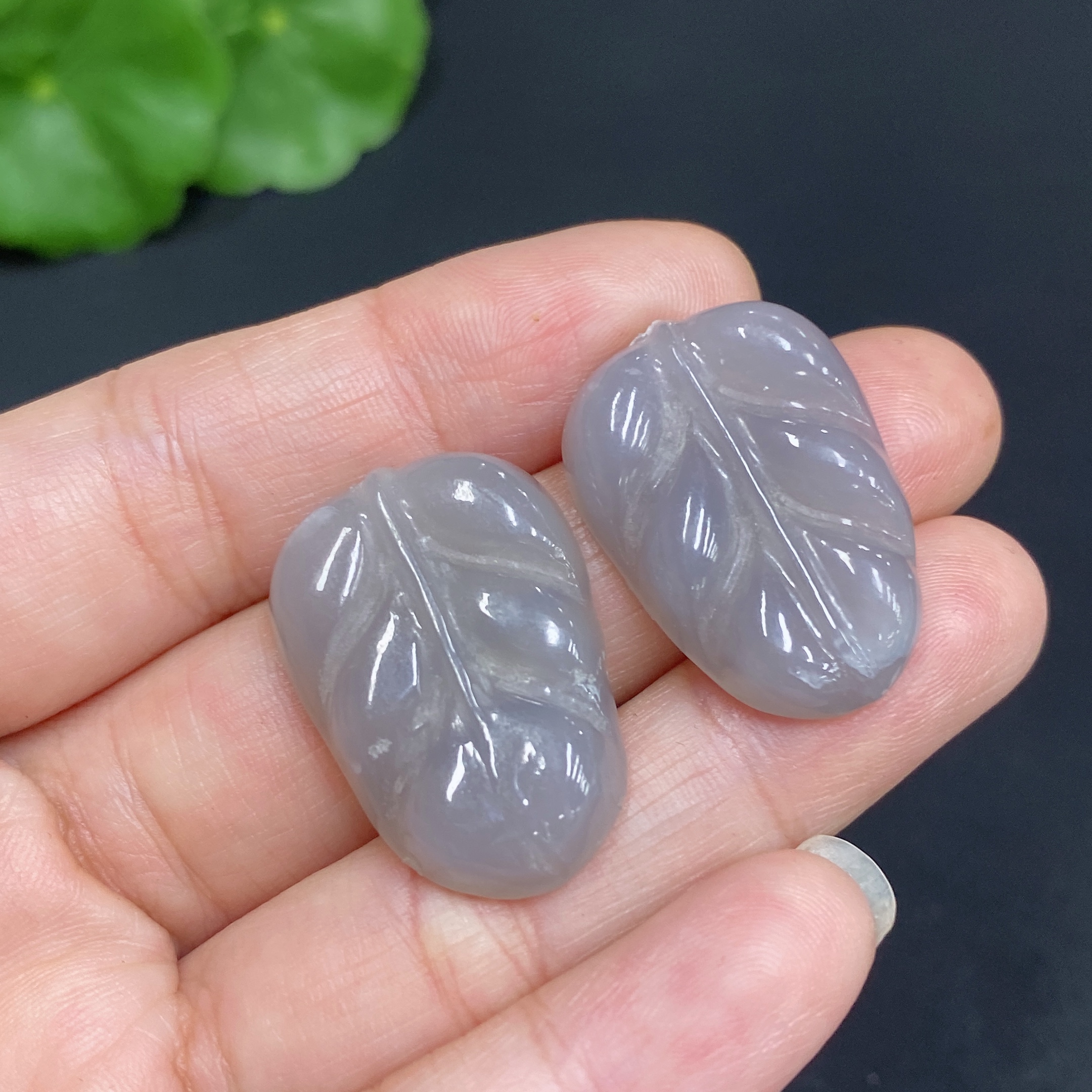 H34985634 Hetian Jade Pendant Leaf Total Weight Approx. 9.3g