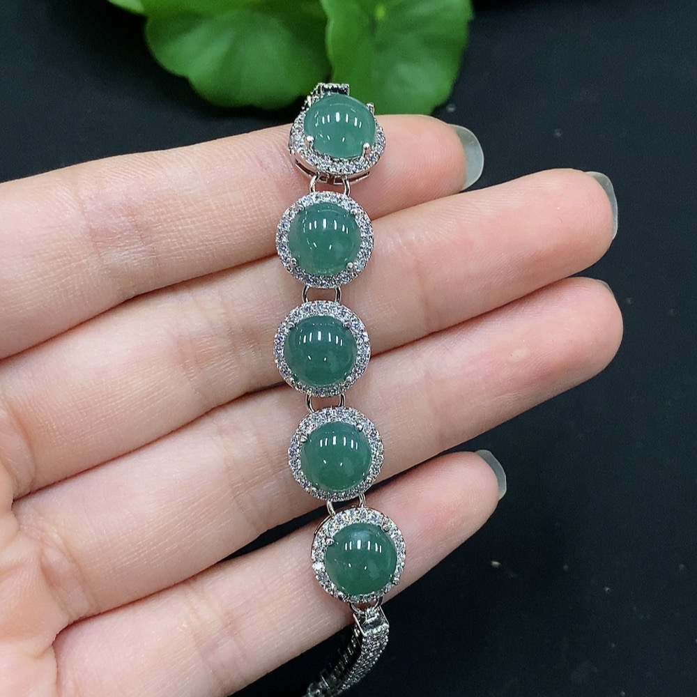 F28280303 Jadeite Cabochon Inlaid Bracelet (Non-Gold Setting)