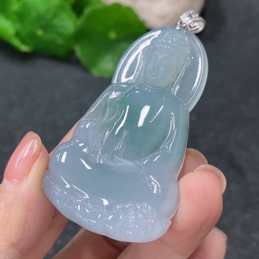 F34075855 Jadeite Pendant Guanyin with 18K Gold and Diamond Accents, Total Weight Approx. 21.16g