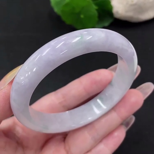 F34068830 Jadeite Round Bangle Size 58 Total Weight Approx. 56.7g (Including Other Mineral Components)
