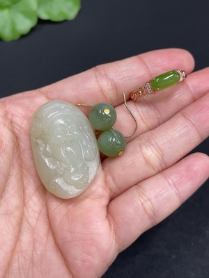 H34052795 Hetian Jade Pendant    God of Wealth    Adjustable Ring    Earrings    Non-Gold Inlaid    Total Weight Approx. 19.6g