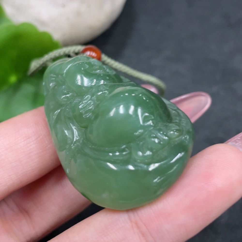 H33925184 Hetian Jade Pendant    Buddha    Total weight (including rope): 32.6g