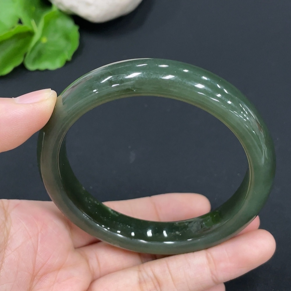 H28286051 Hetian Jade Round Bracelet, Inner Diameter 59.1, Total Weight Approx. 56.2g
