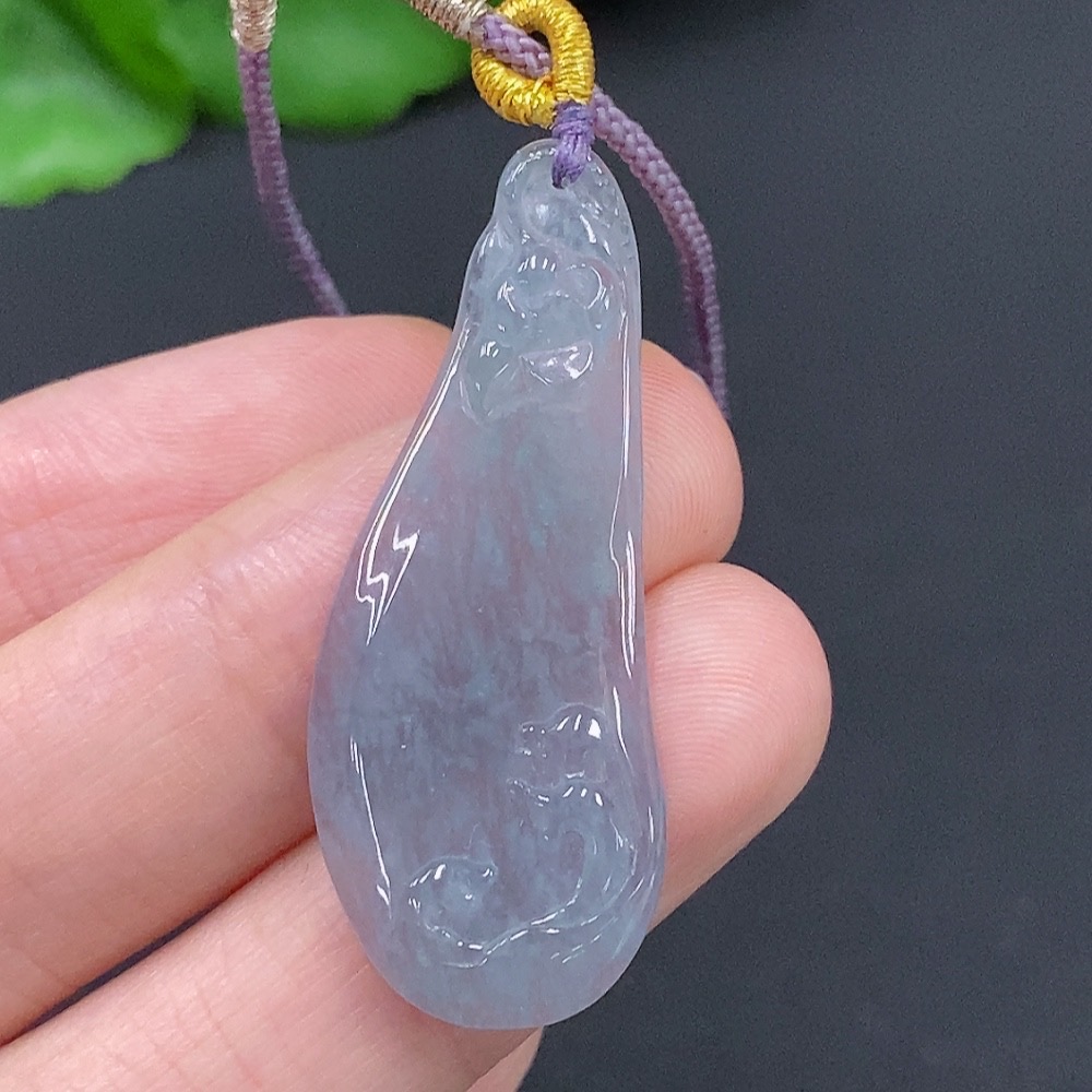 F29392402 Jadeite Auspicious Fish Pendant Total Weight Approx. 4g (including rope weight)