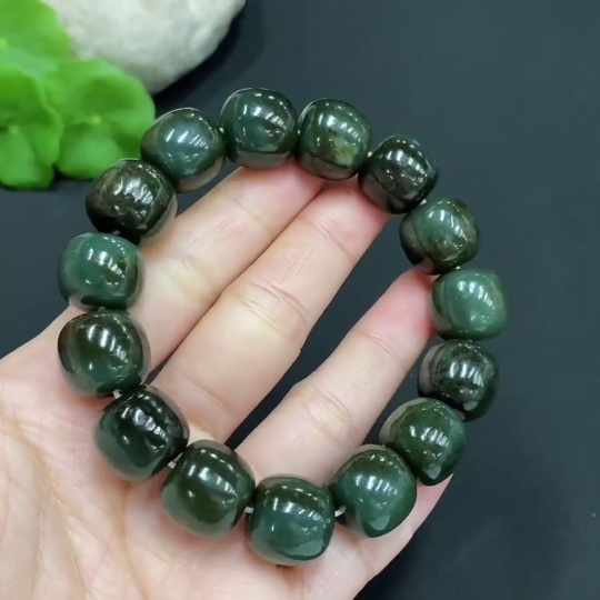H27084765 Hetian Jade Bracelet   Approx. 13.8mm   Total Weight Approx. 69.8g
