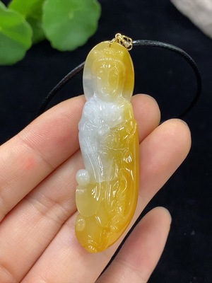 F30444391 Jadeite Guanyin Pendant 18k Color Origin Undetermined Total Weight Approx. 16.39g (Excluding Cord)