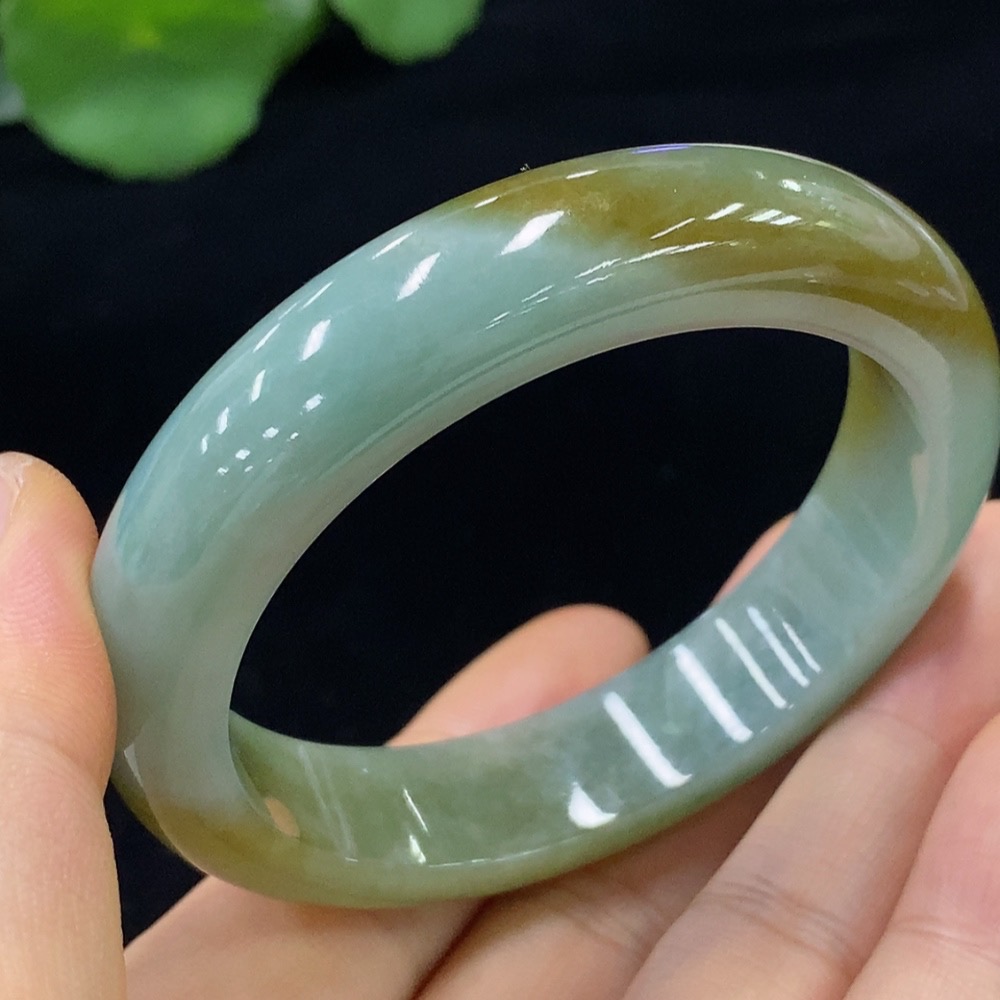 F33928542 Jadeite Round Bracelet 53.8 Size Total Weight Approx. 60.46g Yellow Part Color Origin Undetermined