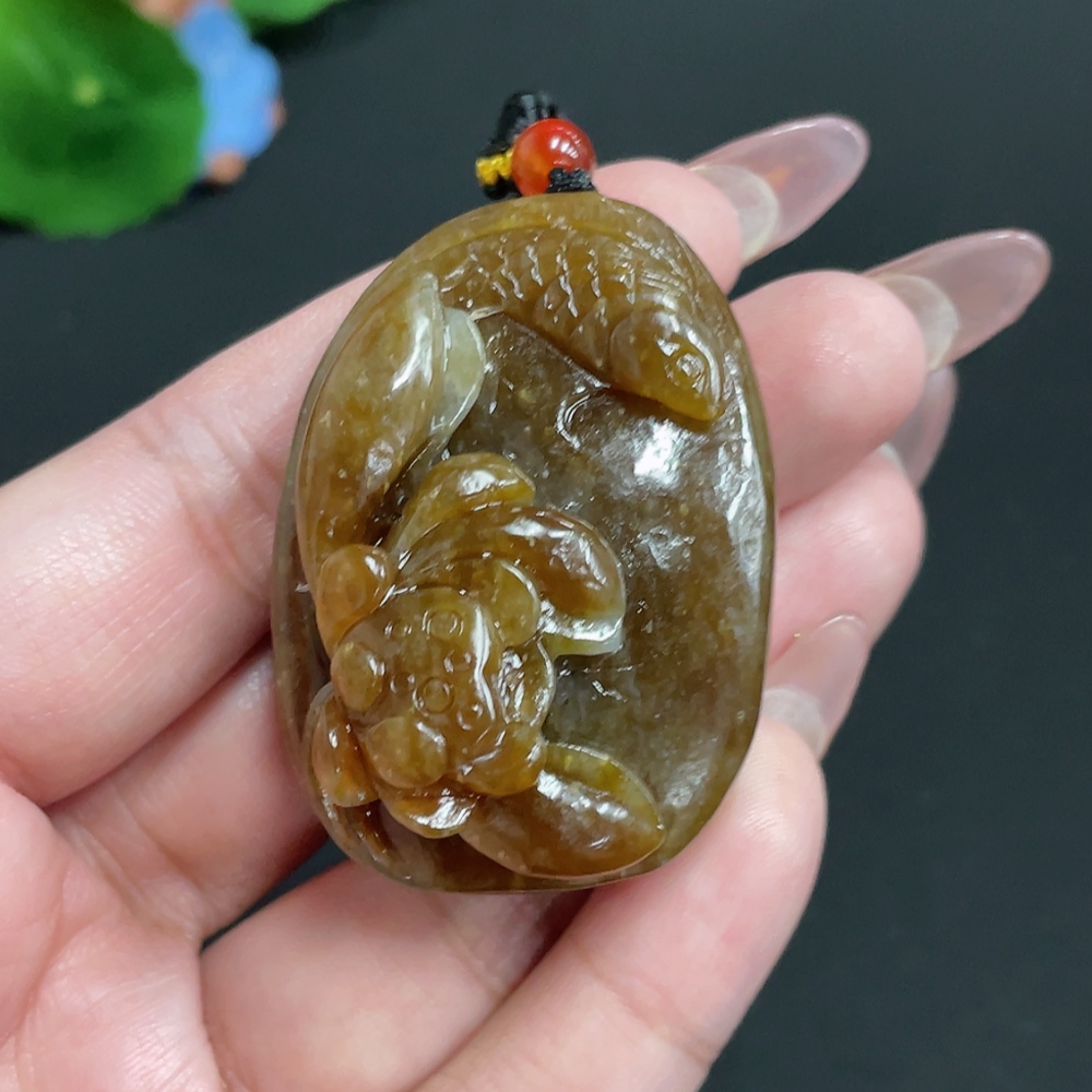 H26015704 Hetian Jade Handheld Carving "Lotus Leaf and Fish