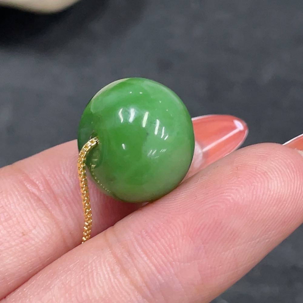 H34960897 Hetian Jade Jasper Pendant - Peace Buckle (Non-Gold, Total Weight Including Chain: Approx. 7.3g)