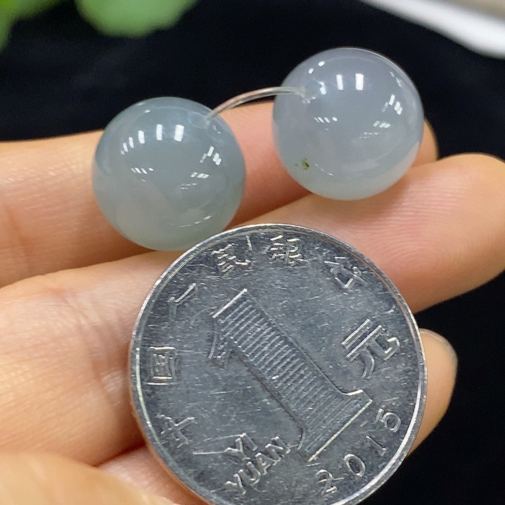 F34975450 Jadeite Round Beads Sell as a Lot