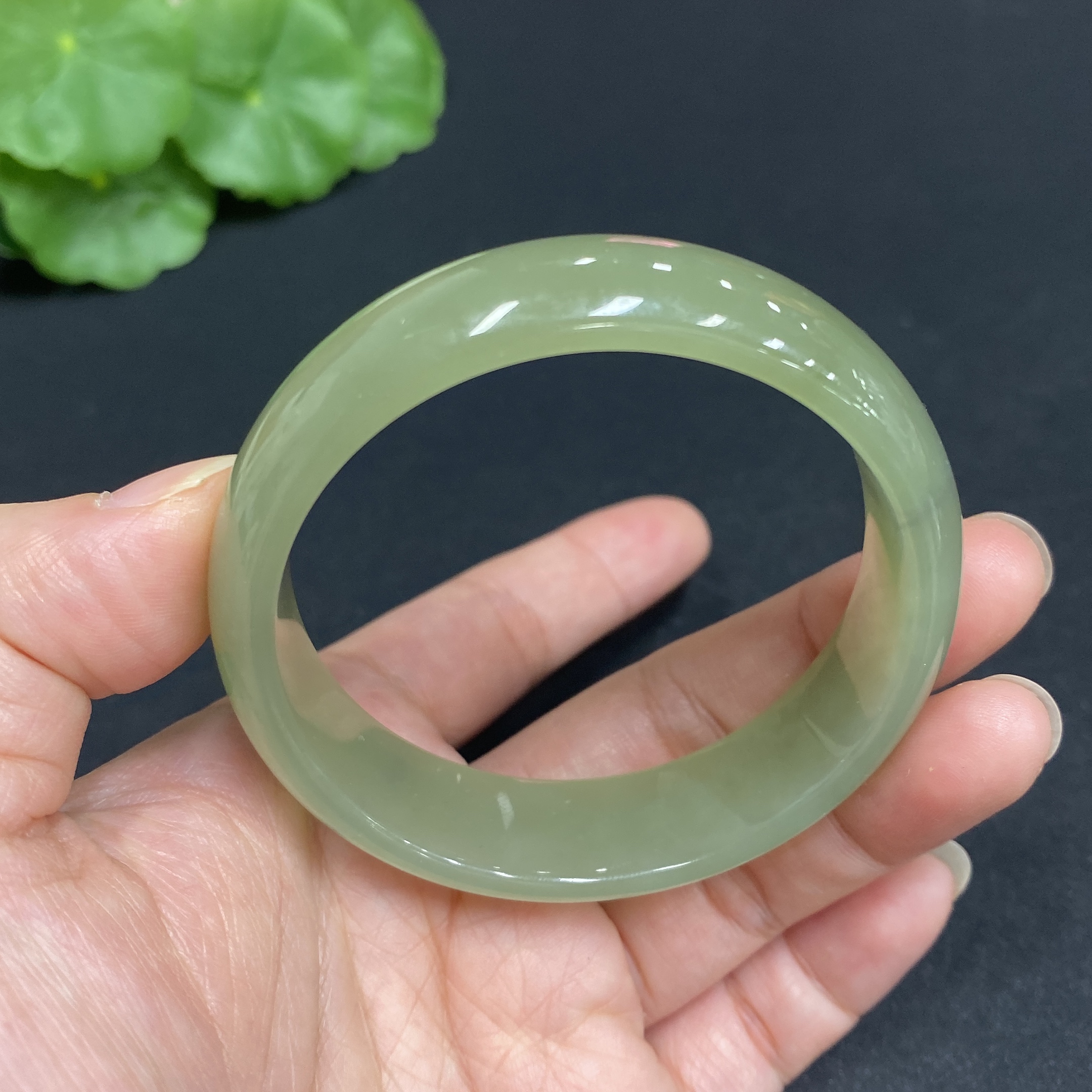 H34036704 Hetian Jade Round Bracelet Size 52.4 Total Weight Approx. 41.8g