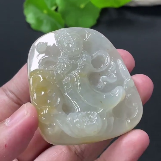 F35109714 Jadeite Guanyin Pendant, Total Weight Approximately 47.19g