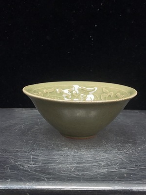 W41943021 陶瓷 全品 近代青瓷刻花杯