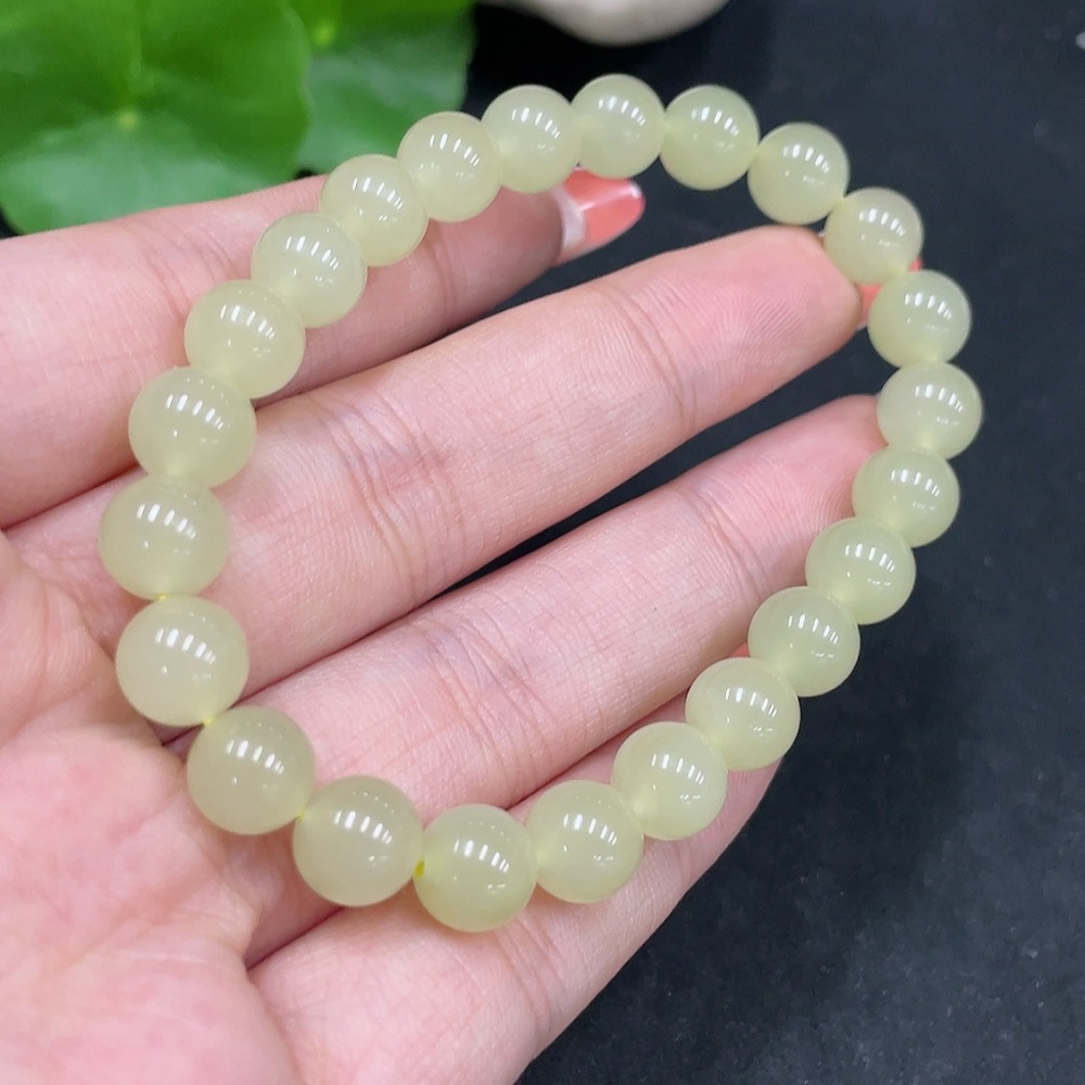 H35084493 Hetian Jade Bracelet, approx. 8mm beads, total weight approx. 18.7g