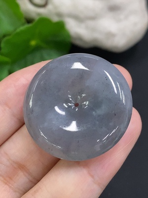 F34070046 Jadeite Peace Knot Total Weight Approx. 14g