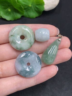 F34002274 Jadeite Pendants Sell as a Lot Non-Gold Inlaid