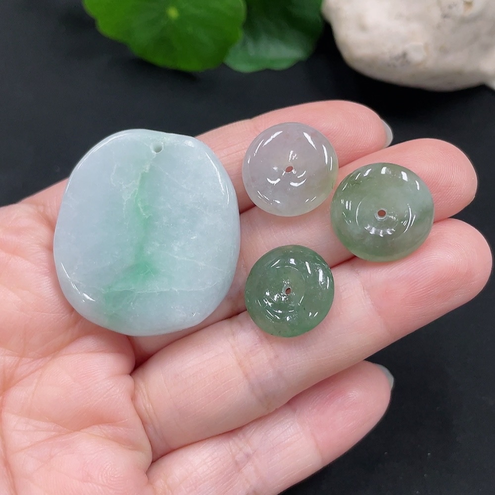 F31642790 Jadeite Pendants Sell as a Lot