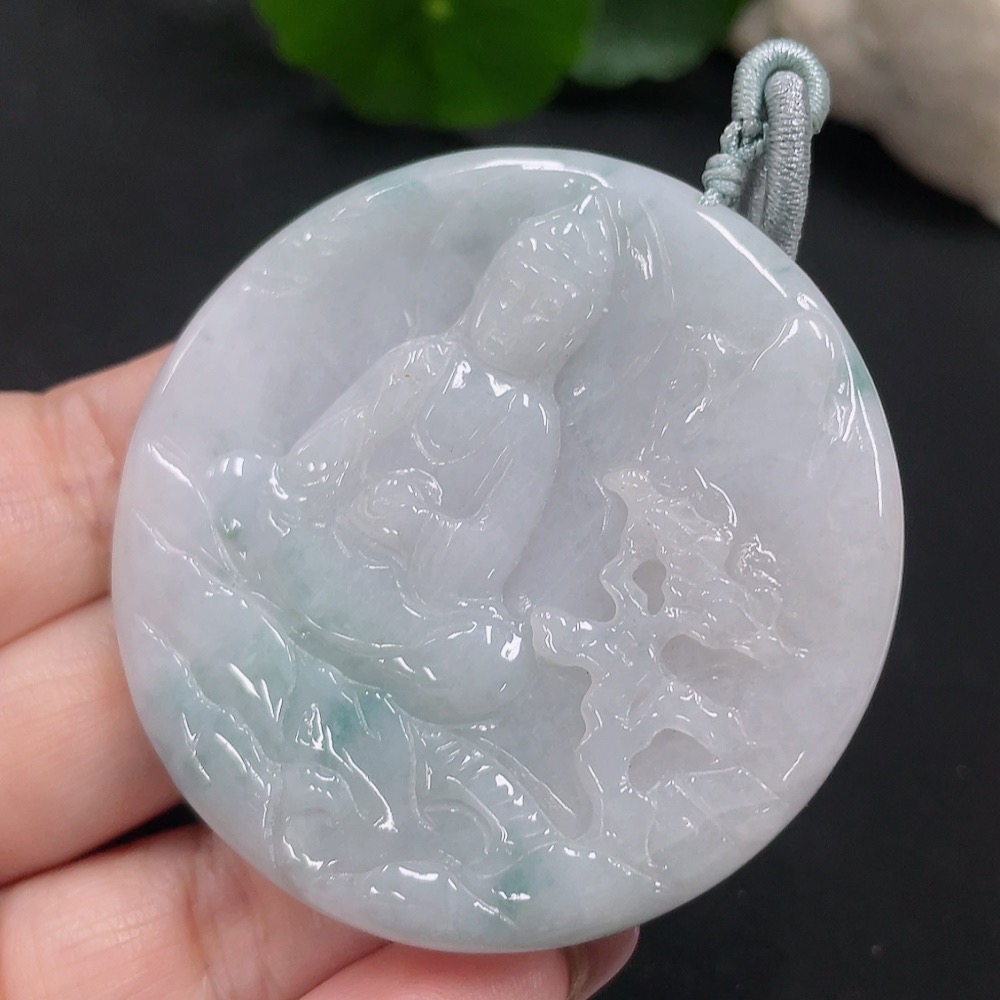 F28262858 Jadeite Guanyin Pendant
