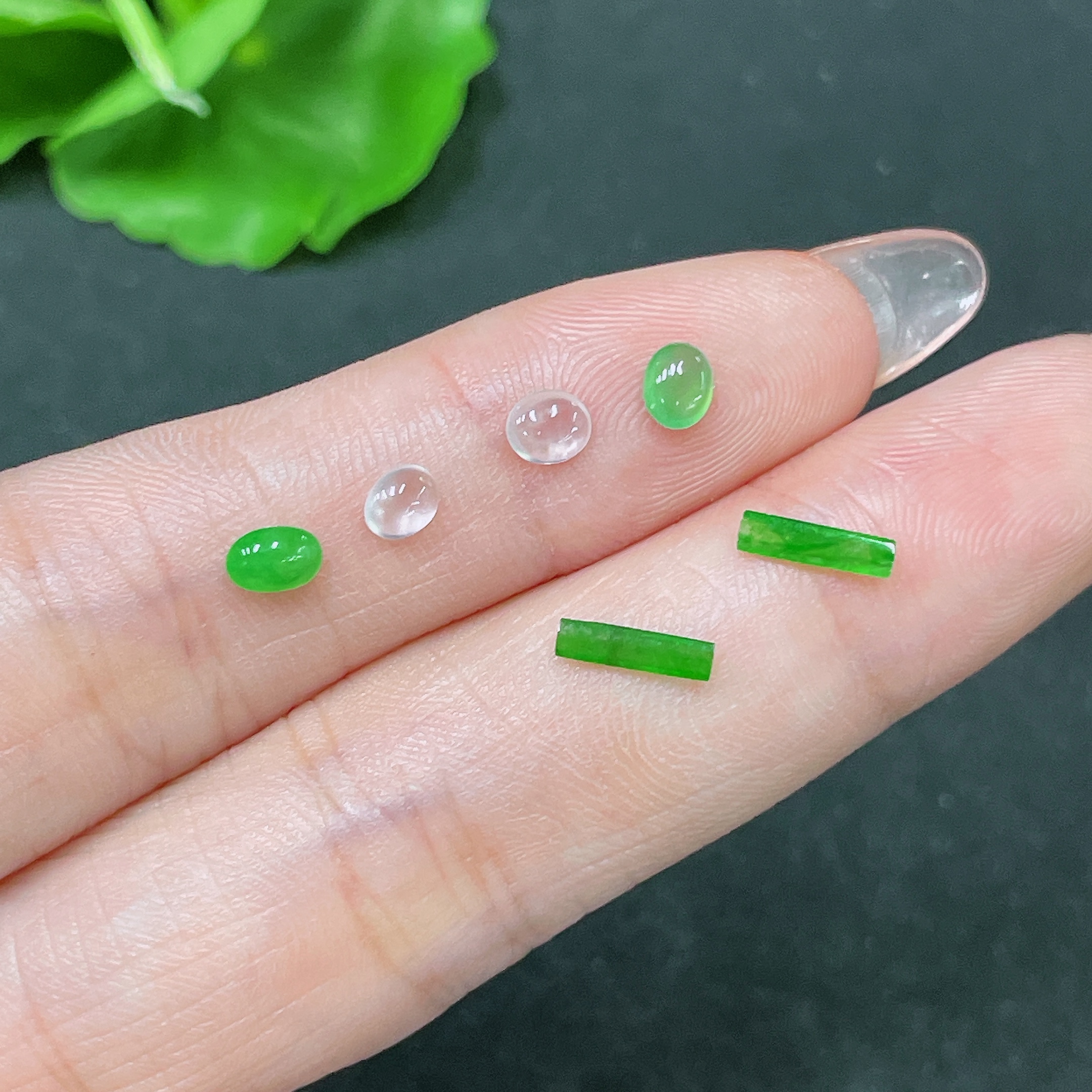 F34020704 Jadeite Inlaid Pieces Sell as a Lot