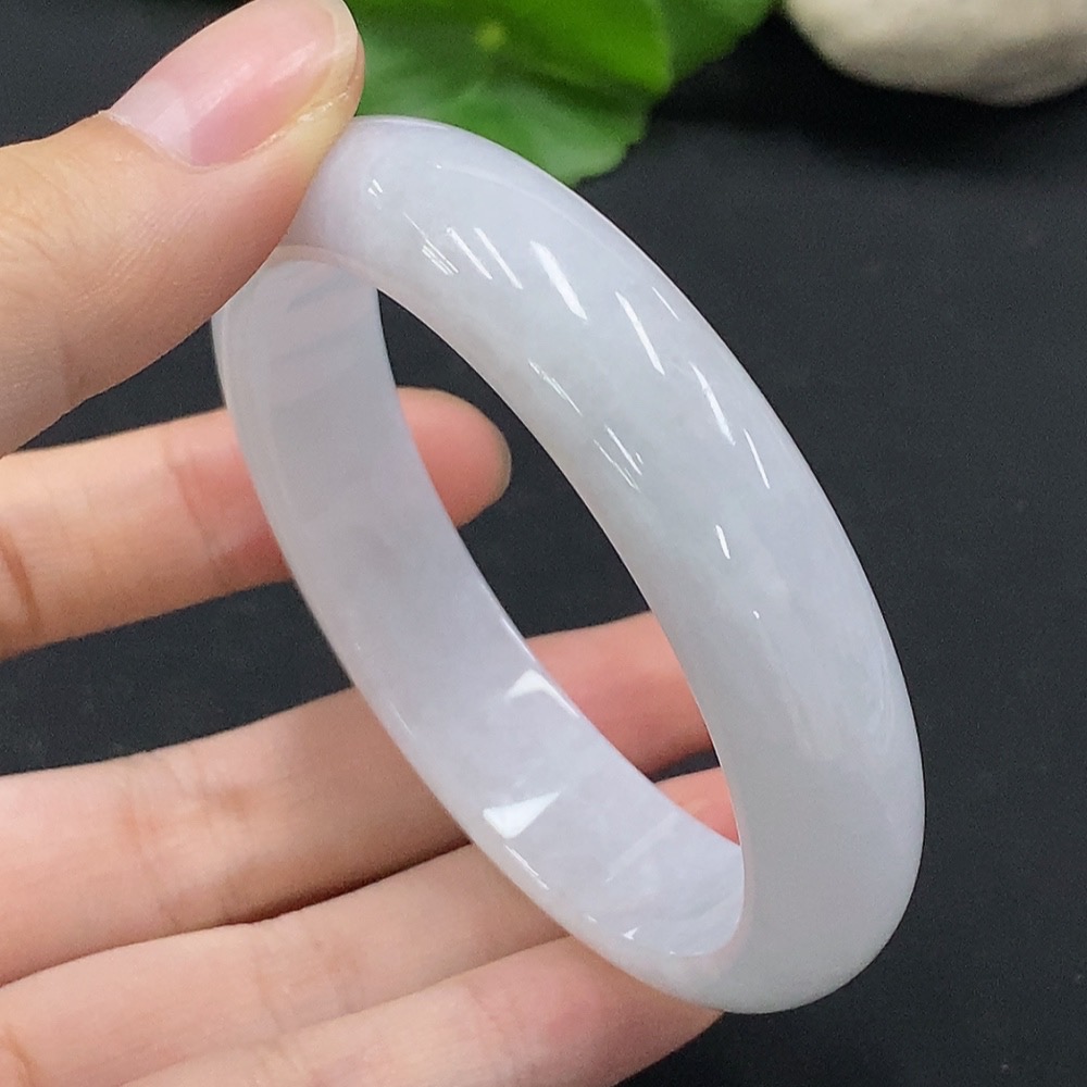 F35113987 Jadeite round bangle size 53.6 total weight about 46.4g